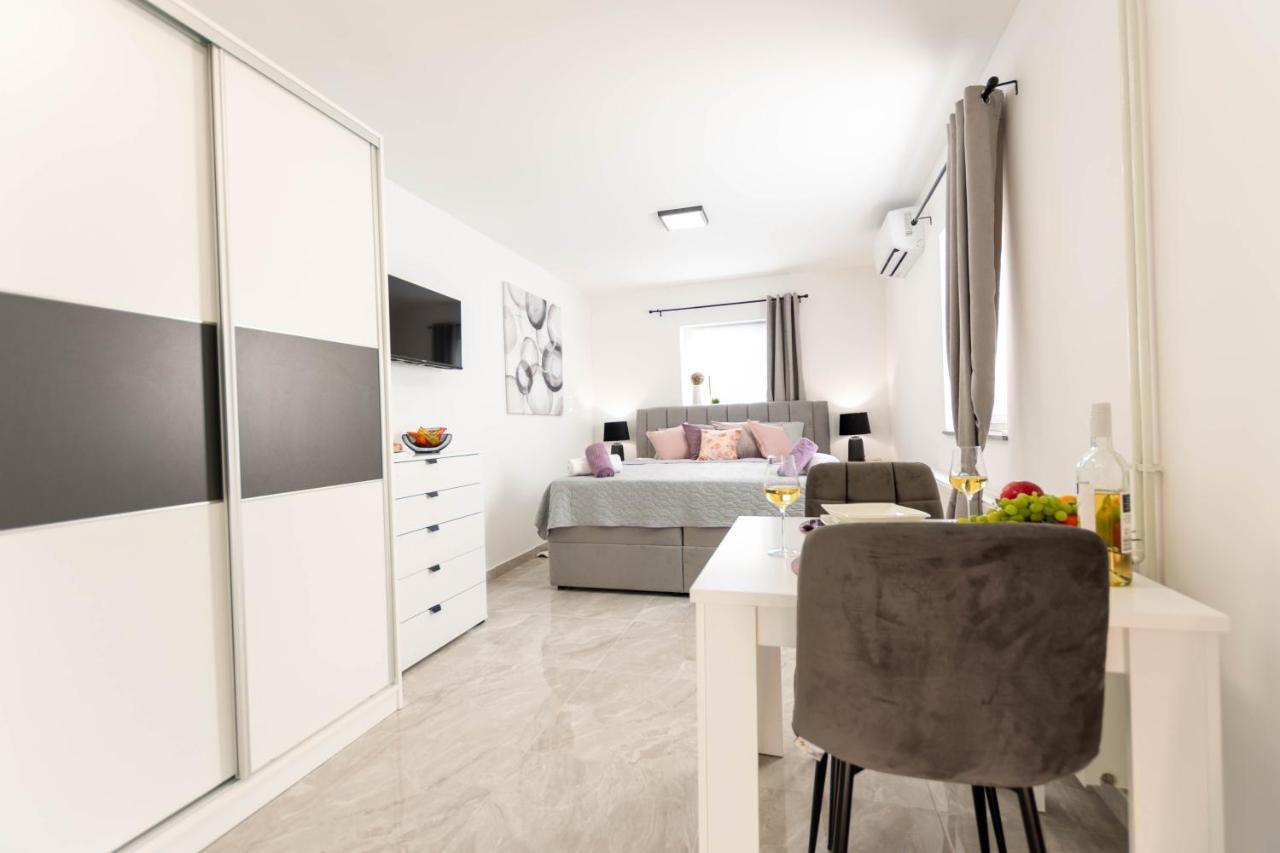 Apartmani Sun & Moon بييلوفار المظهر الخارجي الصورة