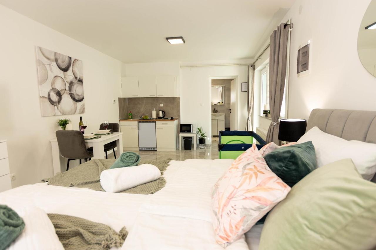 Apartmani Sun & Moon بييلوفار المظهر الخارجي الصورة